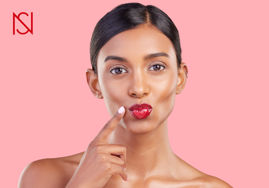 Les lèvres rouges en été : un look audacieux et élégant